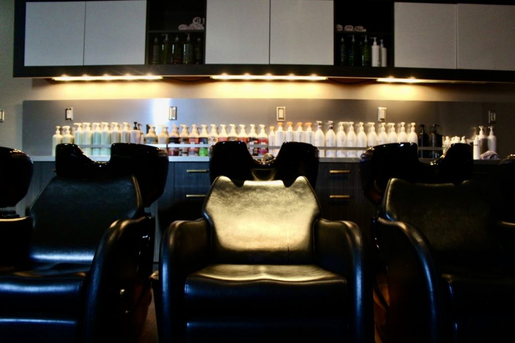 Peaceful relaxing wash house spa at studio be salon